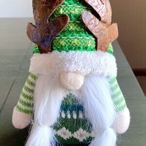 Female Green Fair Isle Reindeer Winter Christmas Holiday Plush Gnome New